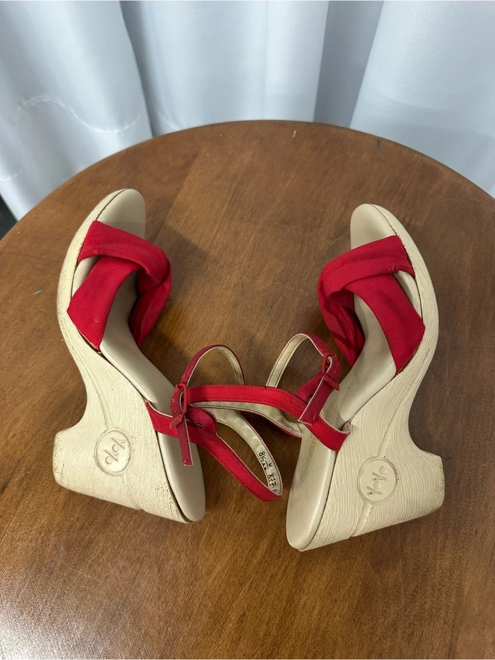 Vintage Connie YoYo Red Knotted Ankle-Strap Wedges size 8.5 retro